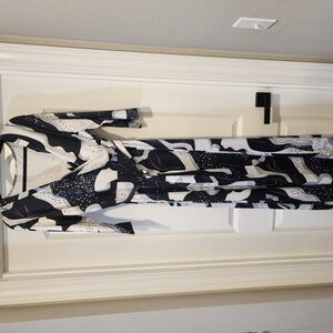 Chic Black and White Patterned Dress